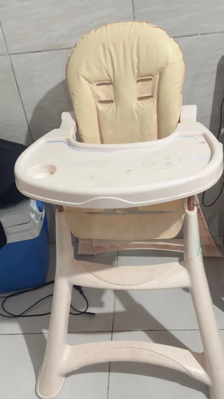 Cadeirinha de alimentação 