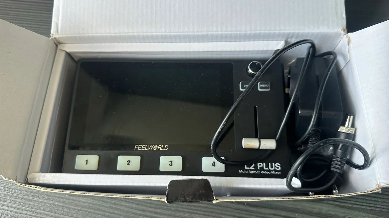 Mixer de Vídeo Feelworld L2 Plus - Mesa de Corte para Lives e Streaming - Foto 3