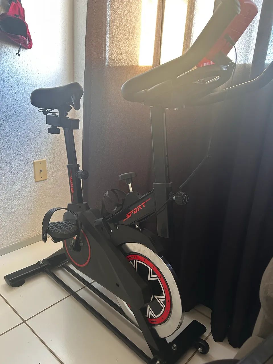 BICICLETA ERGOMÉTRICA 