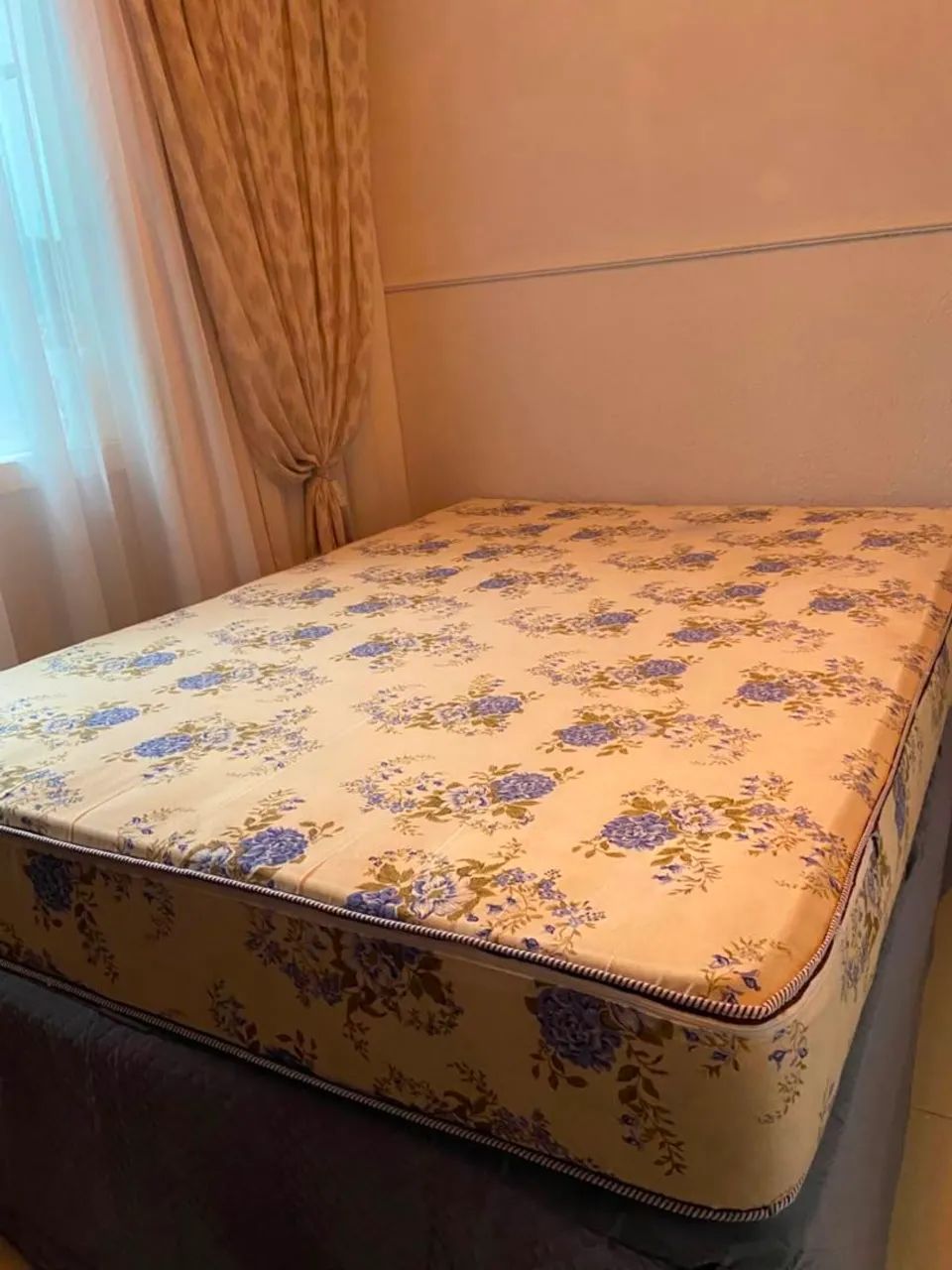 Cama conjugada + colchão firme de espuma  - Foto 2