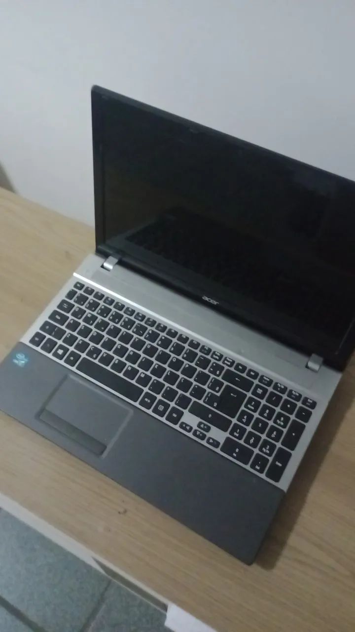 Acer i3 c placa de vídeo