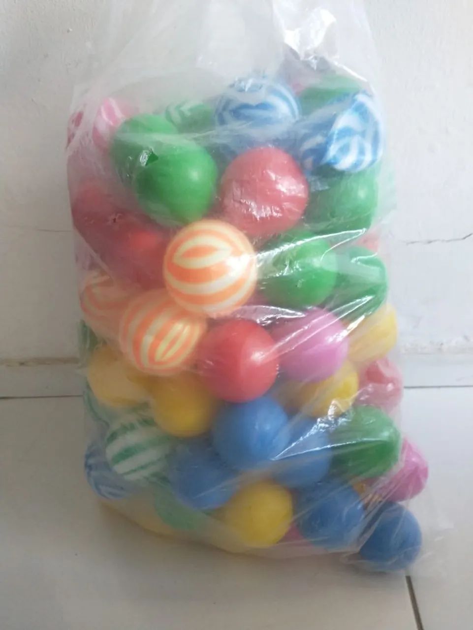 bolas coloridas para piscina 