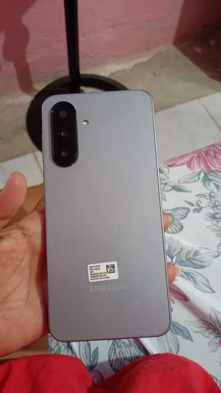 Vende a17 com 1 mes de uso - Foto 2