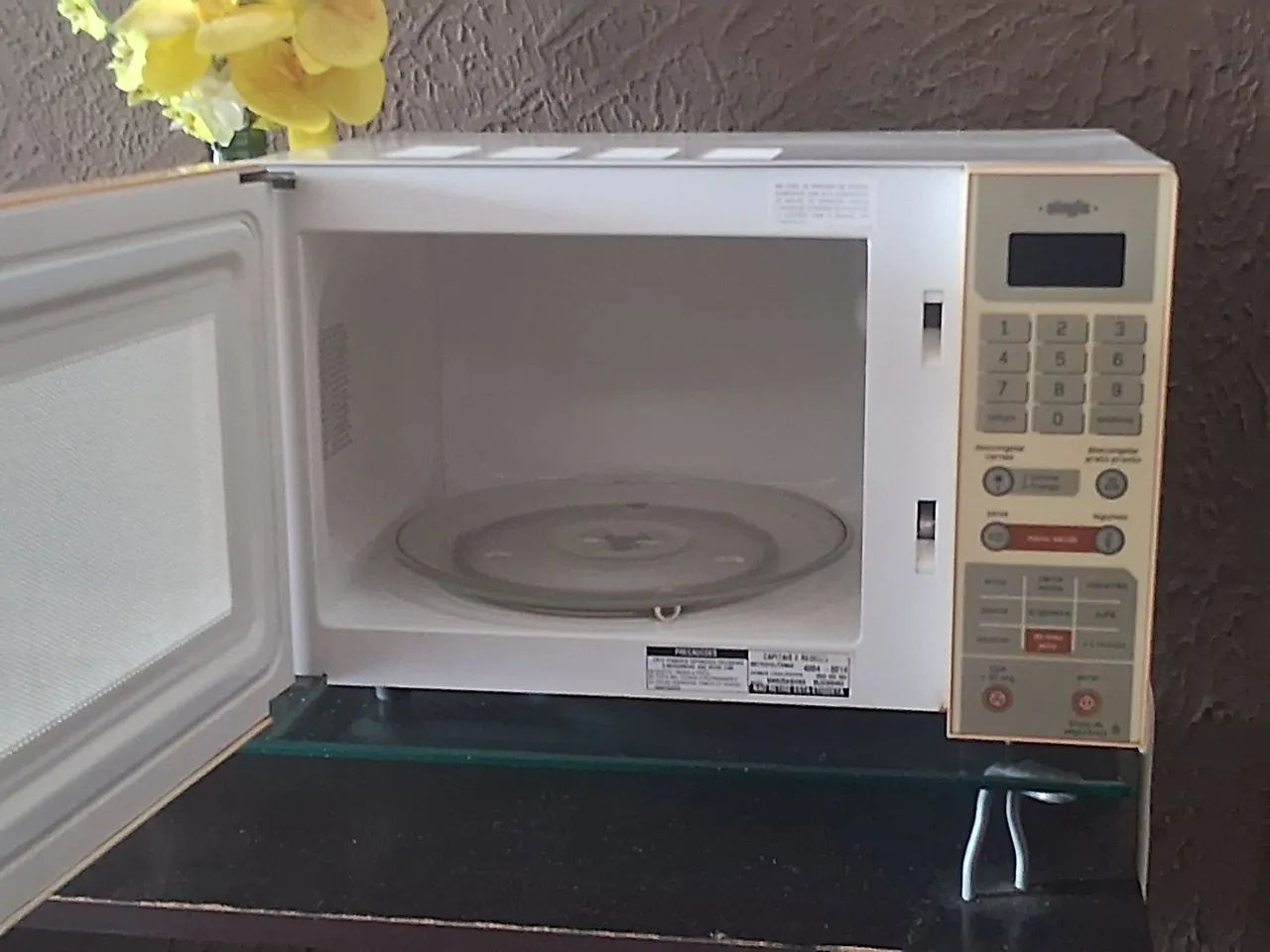 Microondas Brastemp Single 18 litros ( Funcionando perfeitamente) - Foto 4