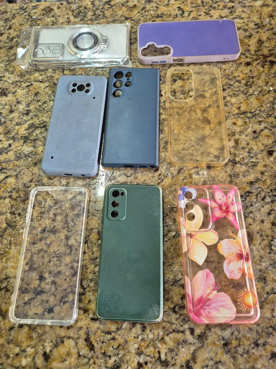 8 capas de celulares diversos