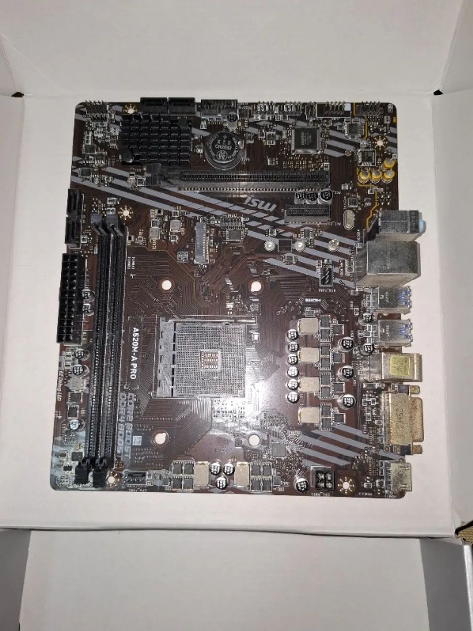 Placa Mãe MSI A520M-A PRO DDR4, Socket am4, M-ATX, chipset AMD A520 - Usado - Foto 2