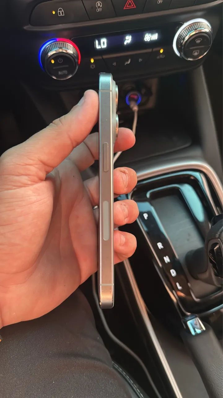 iPhone 15 pro 128gb  - Foto 2