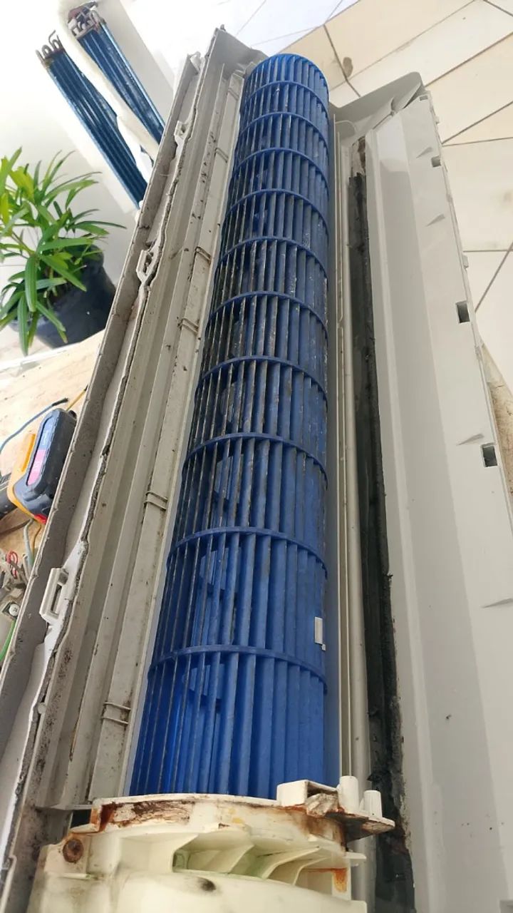 MANUTENÇÃO DE AR CONDICIONADO