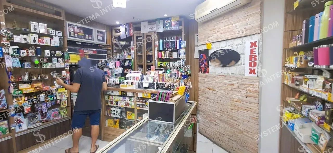 Linda loja de presentes e tabacaria confinada na Zona Leste