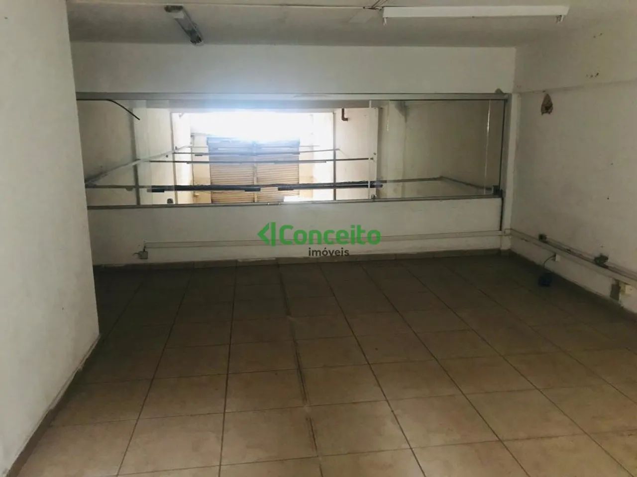 Loja comercial , em uma localização privilegiada! - Foto 4