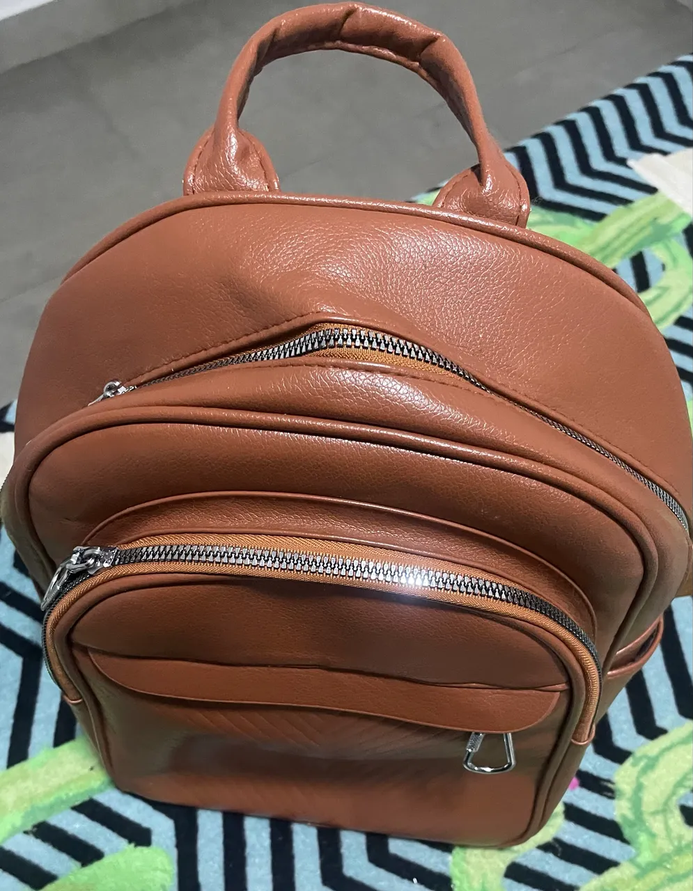 Mochila feminina. - Bolsas, malas e mochilas - Jardim Modelo, São