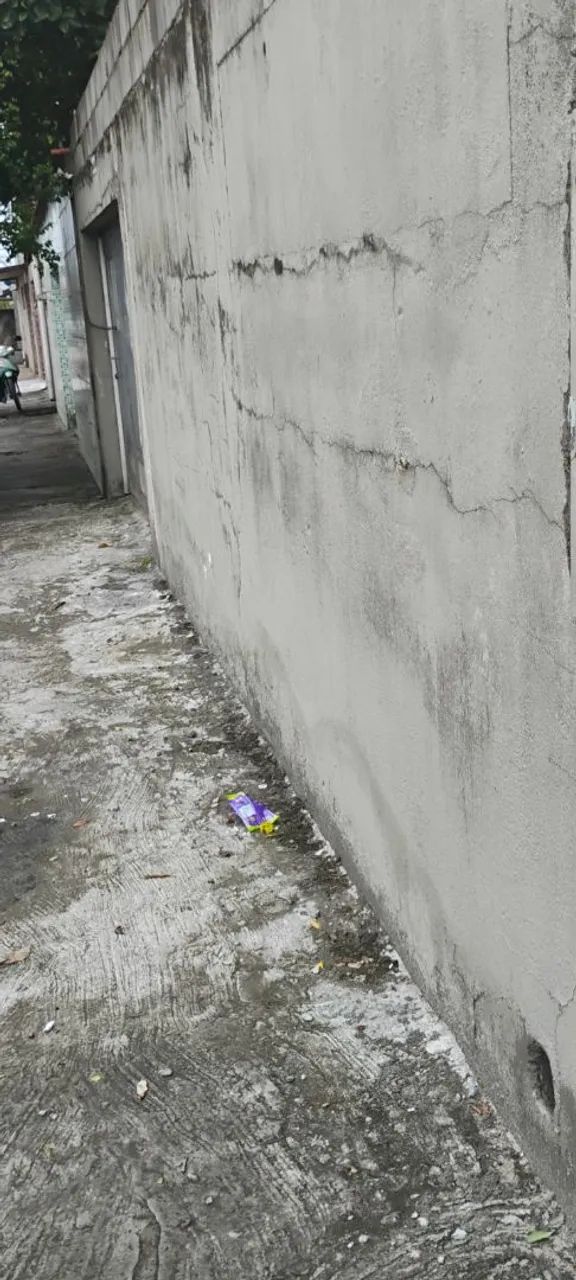 VENDE TERRENO bem localizado. 