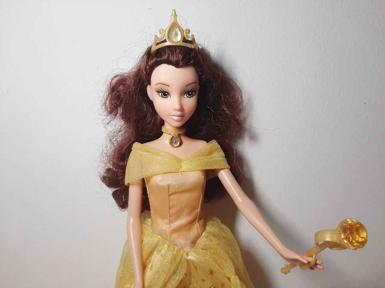 Boneca Clássica Bela - Disney Store - Foto 2