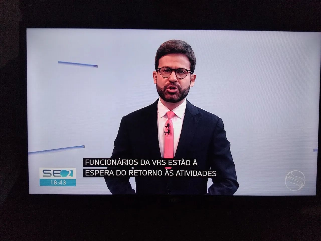 Tv 32" AOC SMART ROKU  - Foto 2