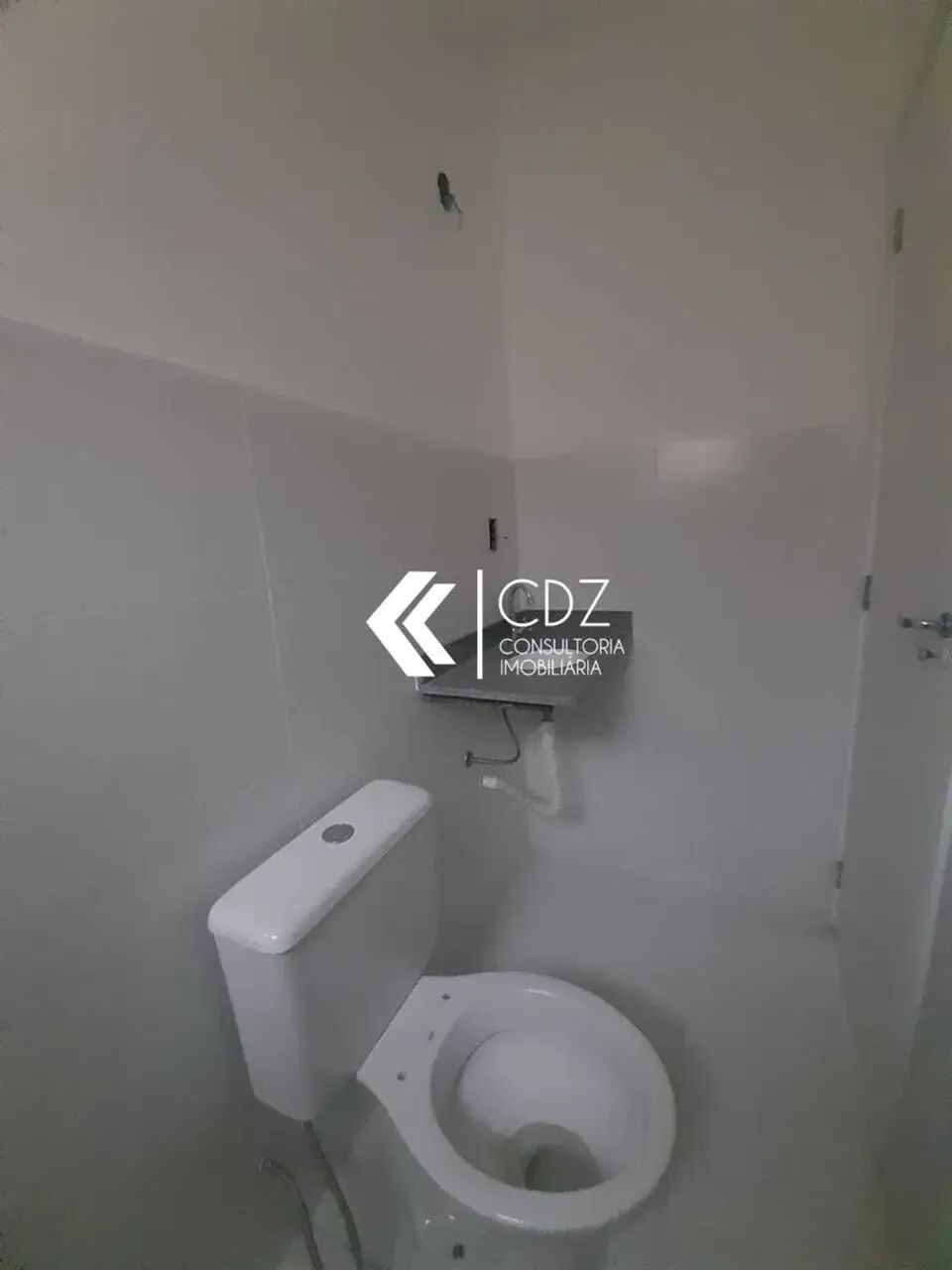 Sobrado à Venda 2 Dormitórios com Sacada - Sorocaba/SP - Foto 4