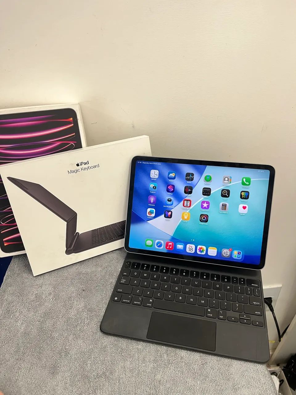 iPad Pro 11? 4th com Magic Keyboard original  - Foto 3