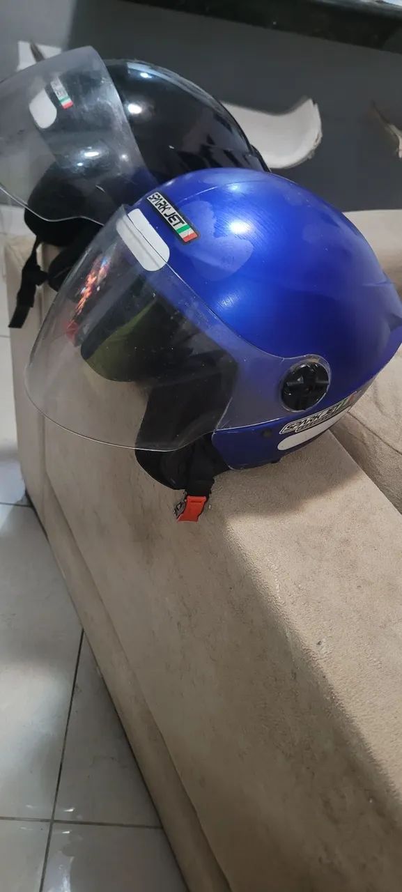 Capacete