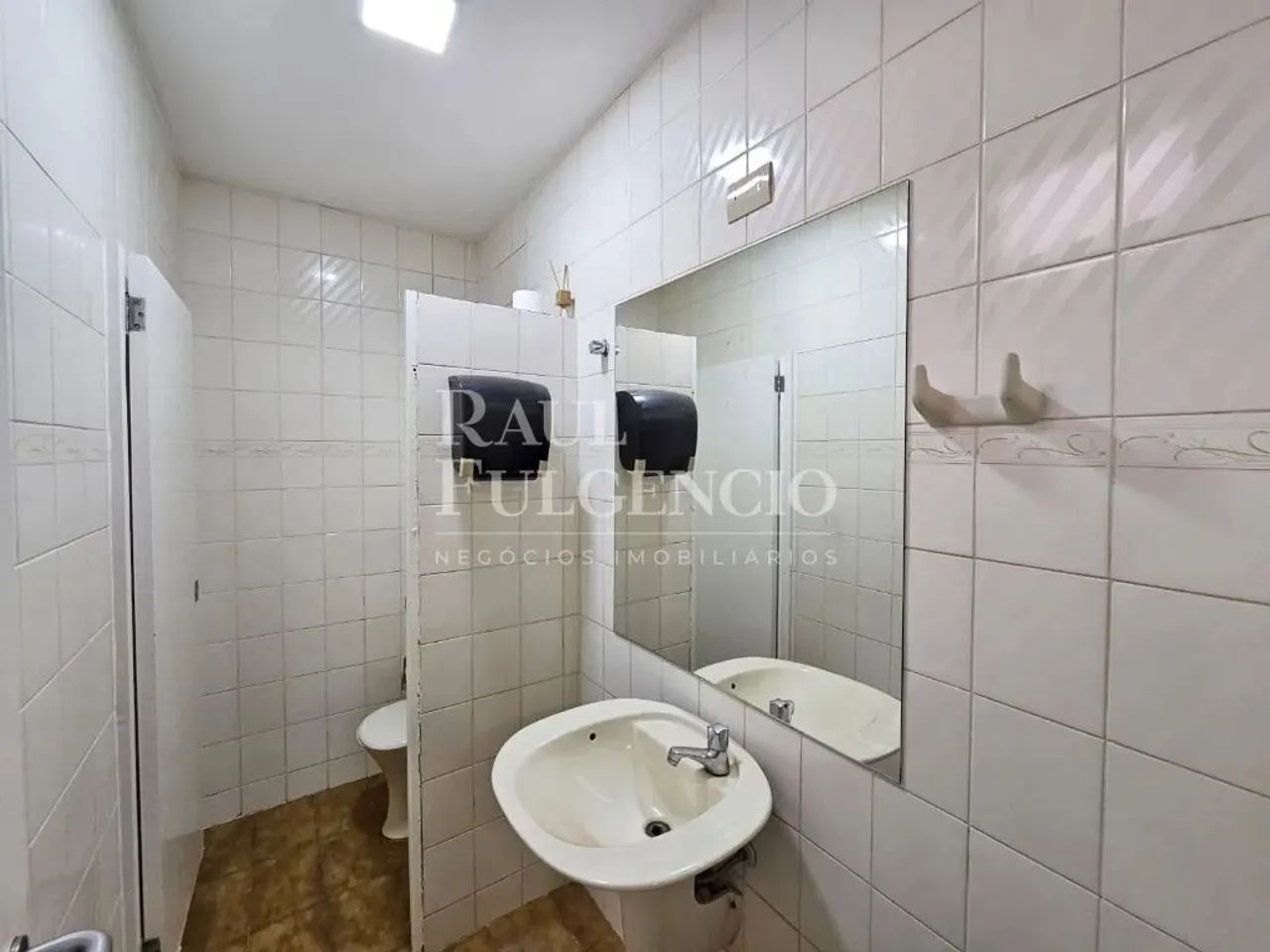 Sala Comercial na Av. Higienópolis - Ed. Newton Câmara - Foto 4