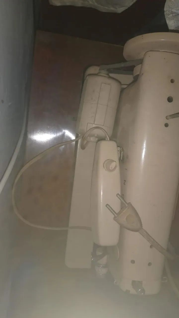 Máquina de costura  - Foto 4