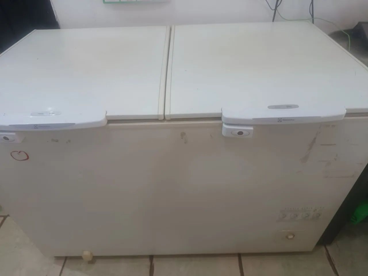 Vendo freezer horizontal eletrolux - Foto 2