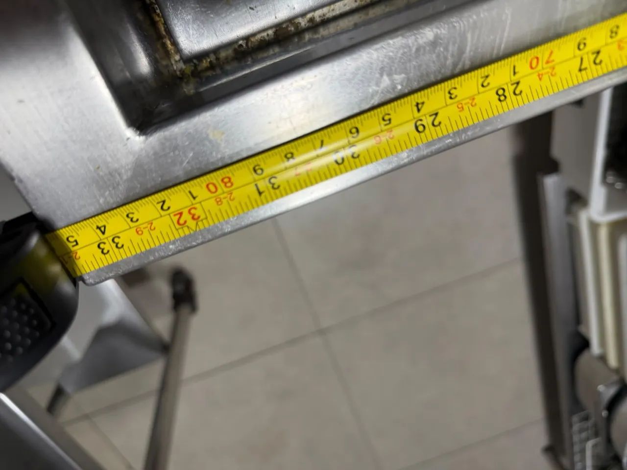 Vendo Bancada Pista Fria e Refrigerador - Foto 5
