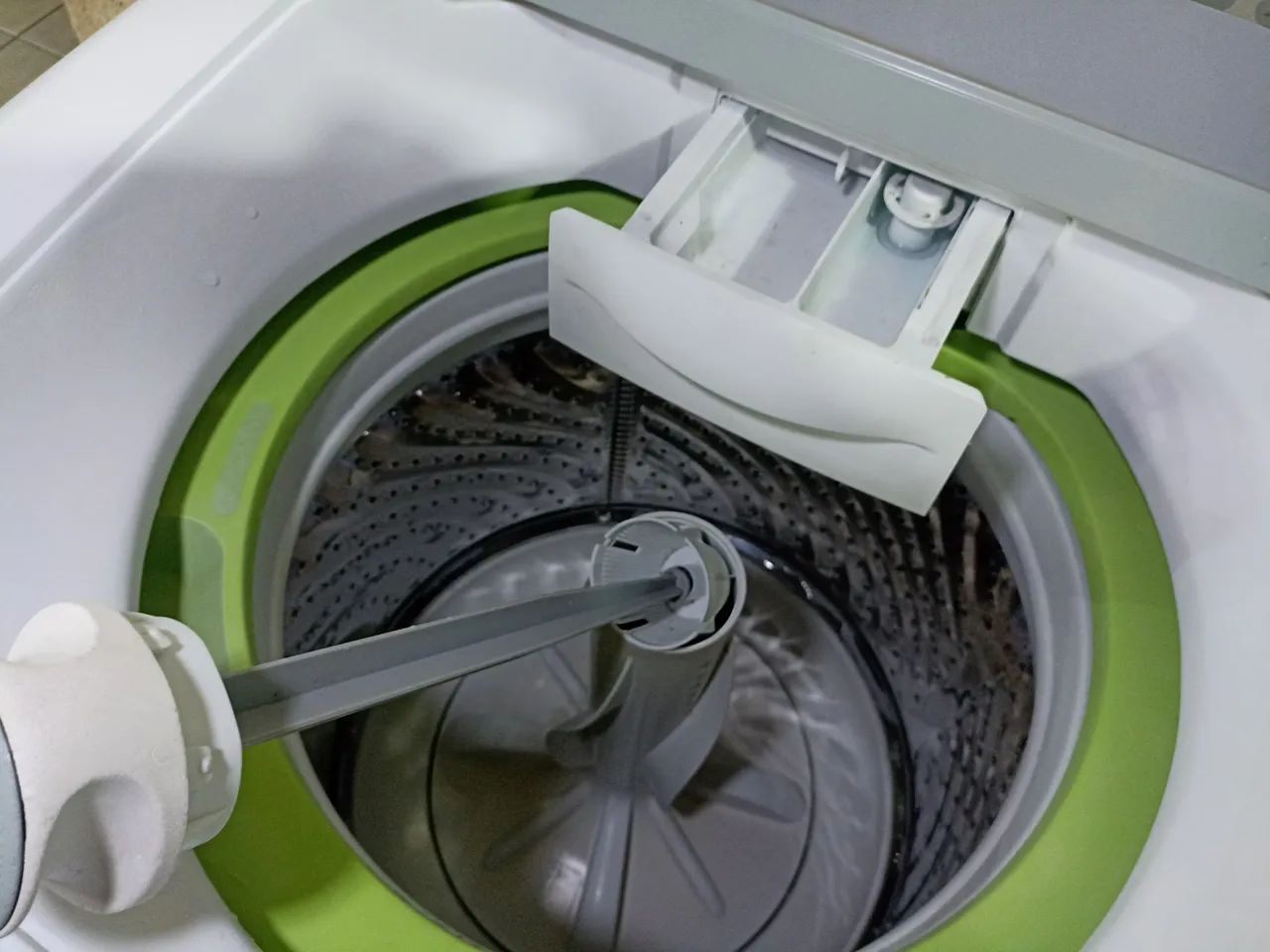 Máquina de lavar 11,5kg com cesto em INOX super conservada e silenciosa (ENTREGO E PASSO ) - Foto 5