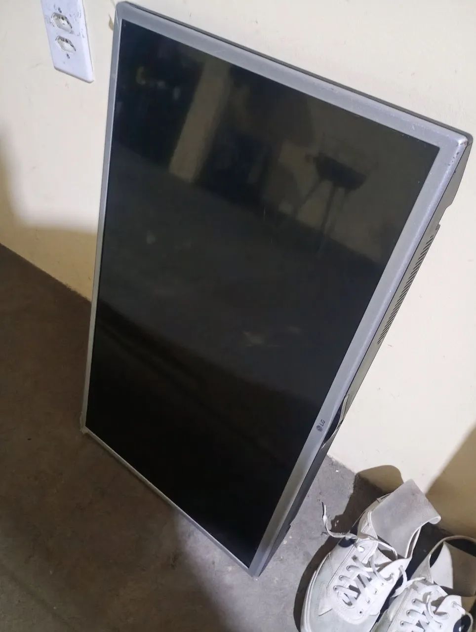Tv LG 32 polegadas Smart com defeito  - Foto 3
