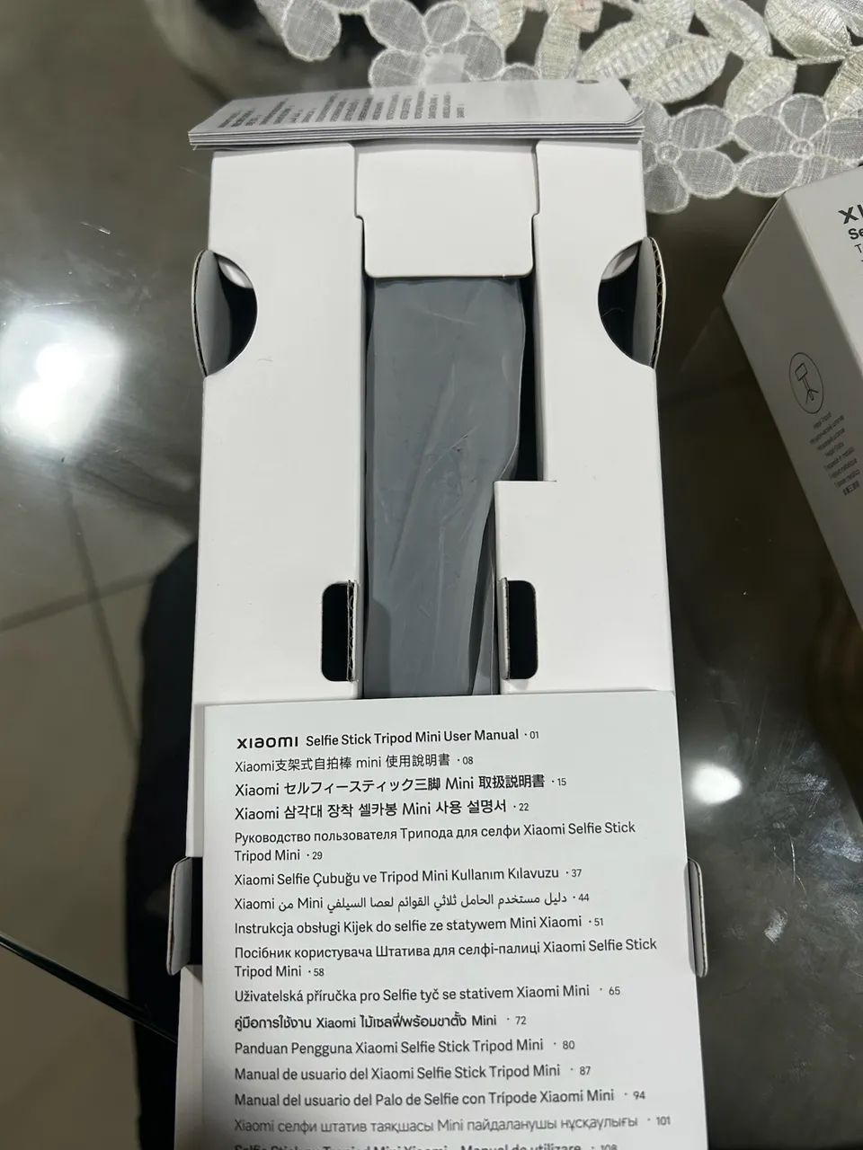  Bastão de selfie e tripé Bluetooth  - Foto 2