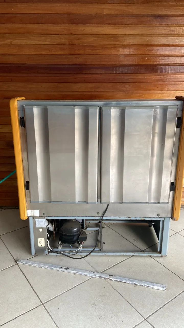 Vitrine refrigerada 220 watts  - Foto 3