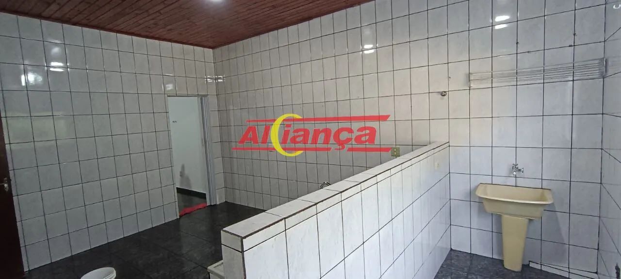 Casa residencial 30m², com 1 quarto, à locação Pq. Continental IV - Foto 4
