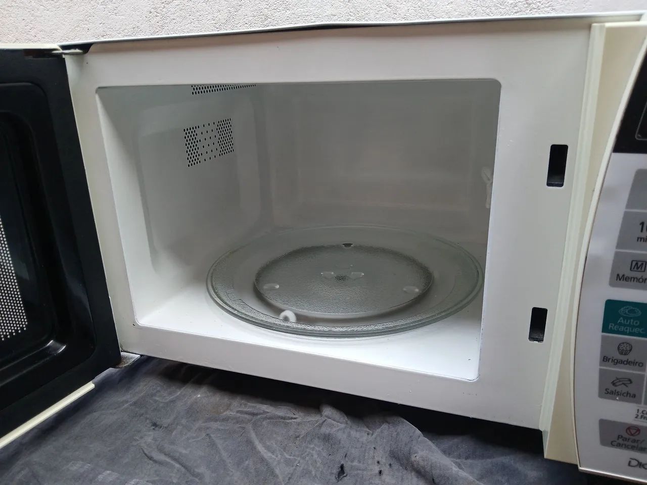Microondas panasonic NST252 - Foto 2