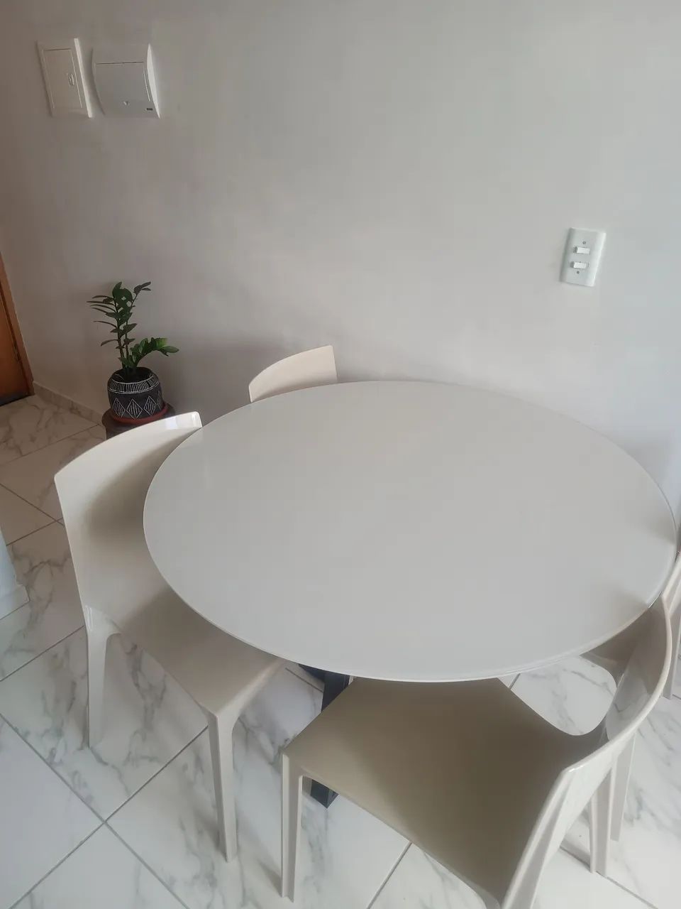 MESA TAMPO DE VIDRO+4 CADEIRAS - Foto 2