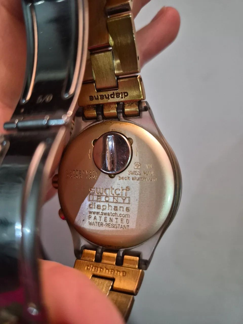 Relogio Swatch dourado original  - Foto 4