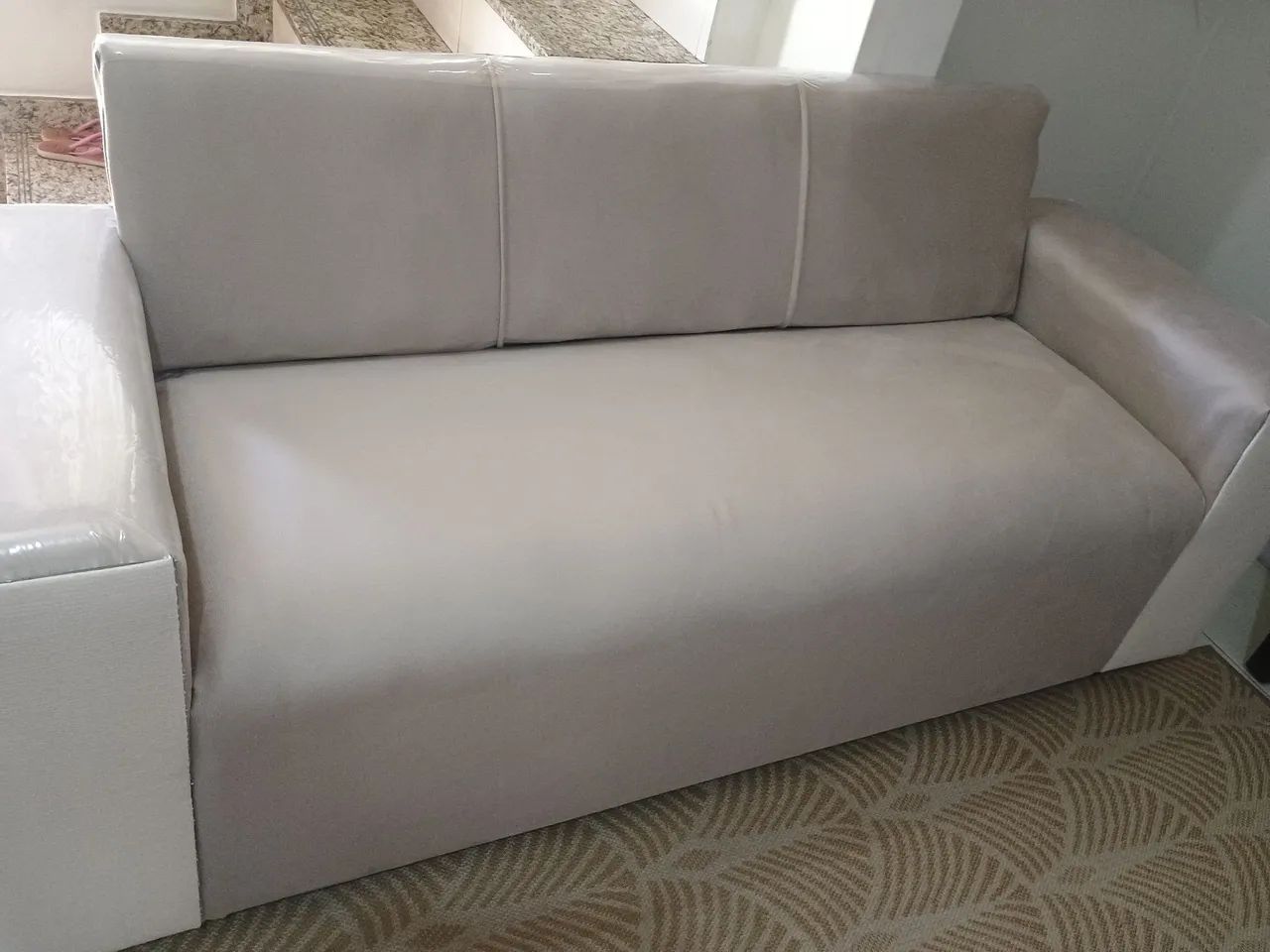 SOFA 2 E 3 LUGARES NOVO - Foto 3