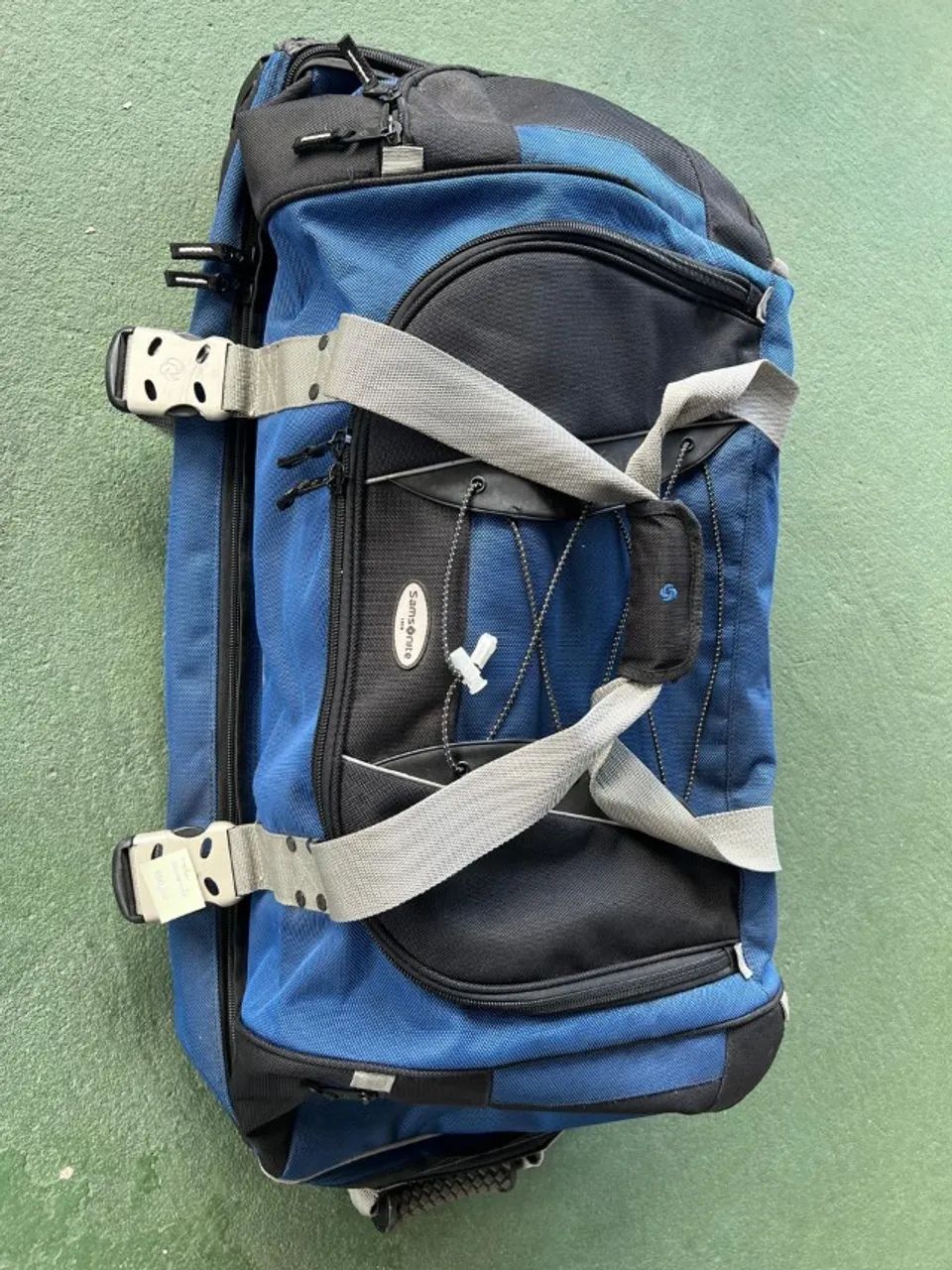 Mala Sansonite com Rodinhas