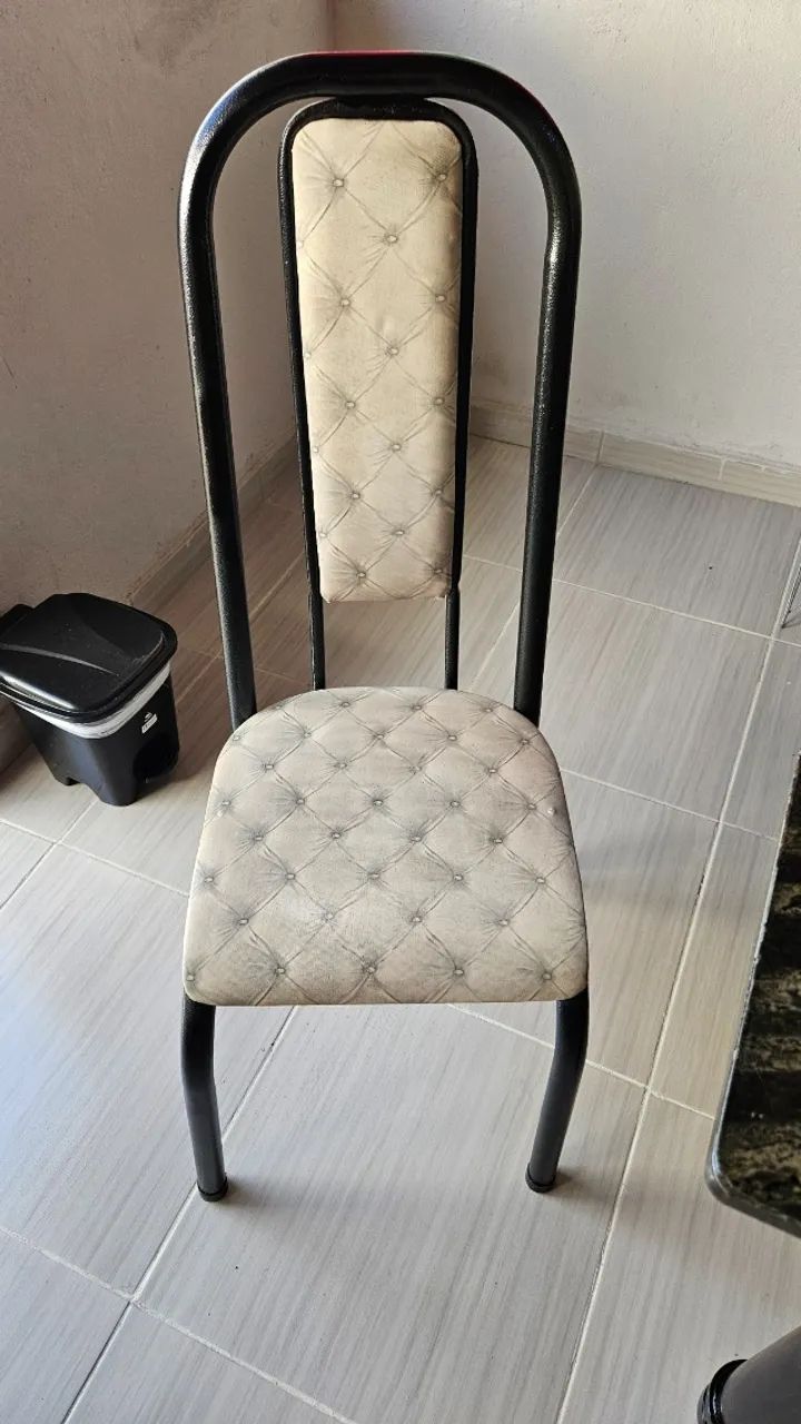 Conjunto mesa com 4 cadeiras - Foto 2