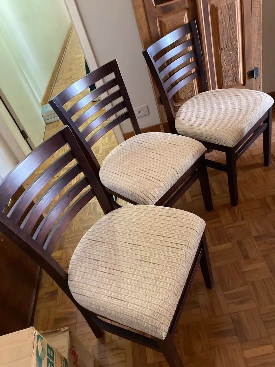 Perfeita Mesa de Jantar extensível com 6 cadeiras para pequenos espaços  - Foto 4