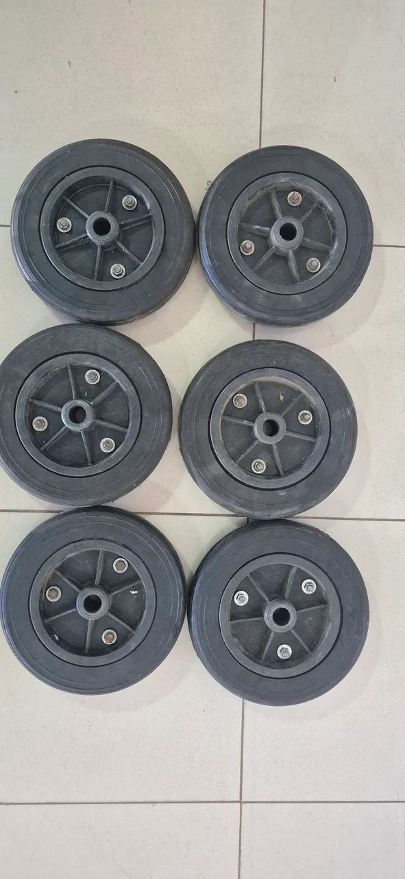 6 Rodas 10 polegadas para carga