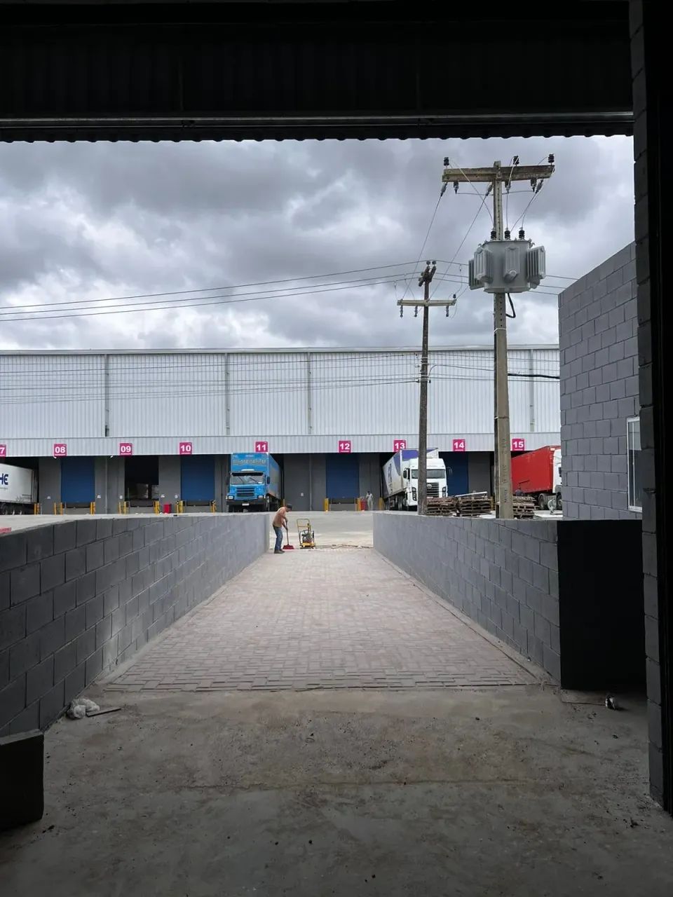 Galpão com 3200 m2 às Margens da BR-101 Conde-PB - Foto 4