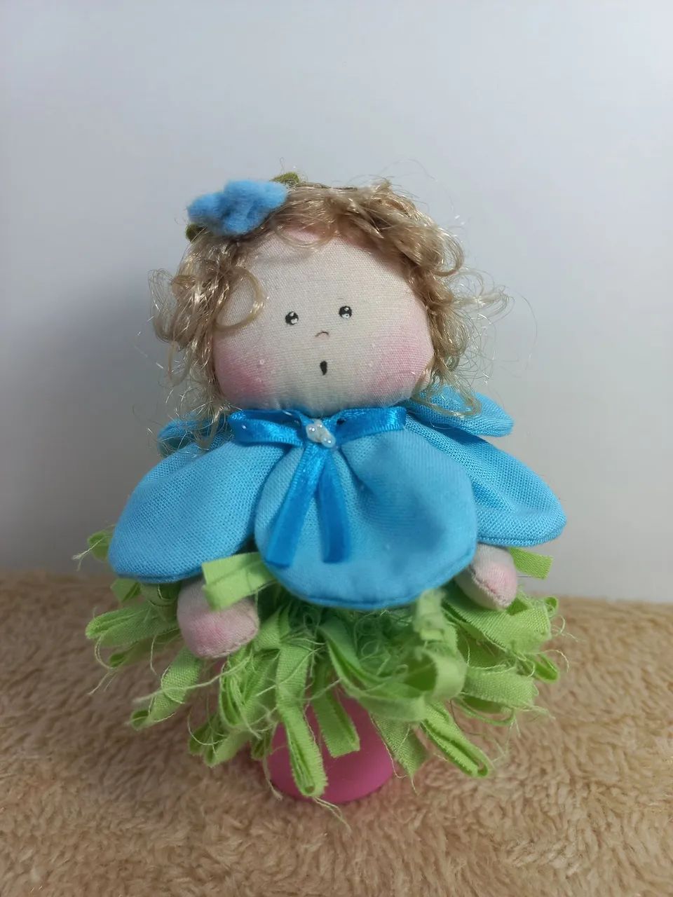 Boneca coleção Florescer - Pétalas azuis - Foto 3