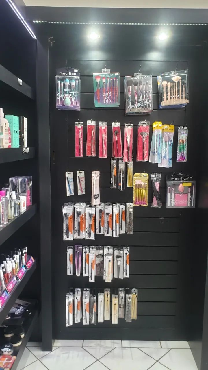 PRATELEIRA ANEXADA PARTE CANALETADA COM LÂMPADAS DE LED  - Foto 3