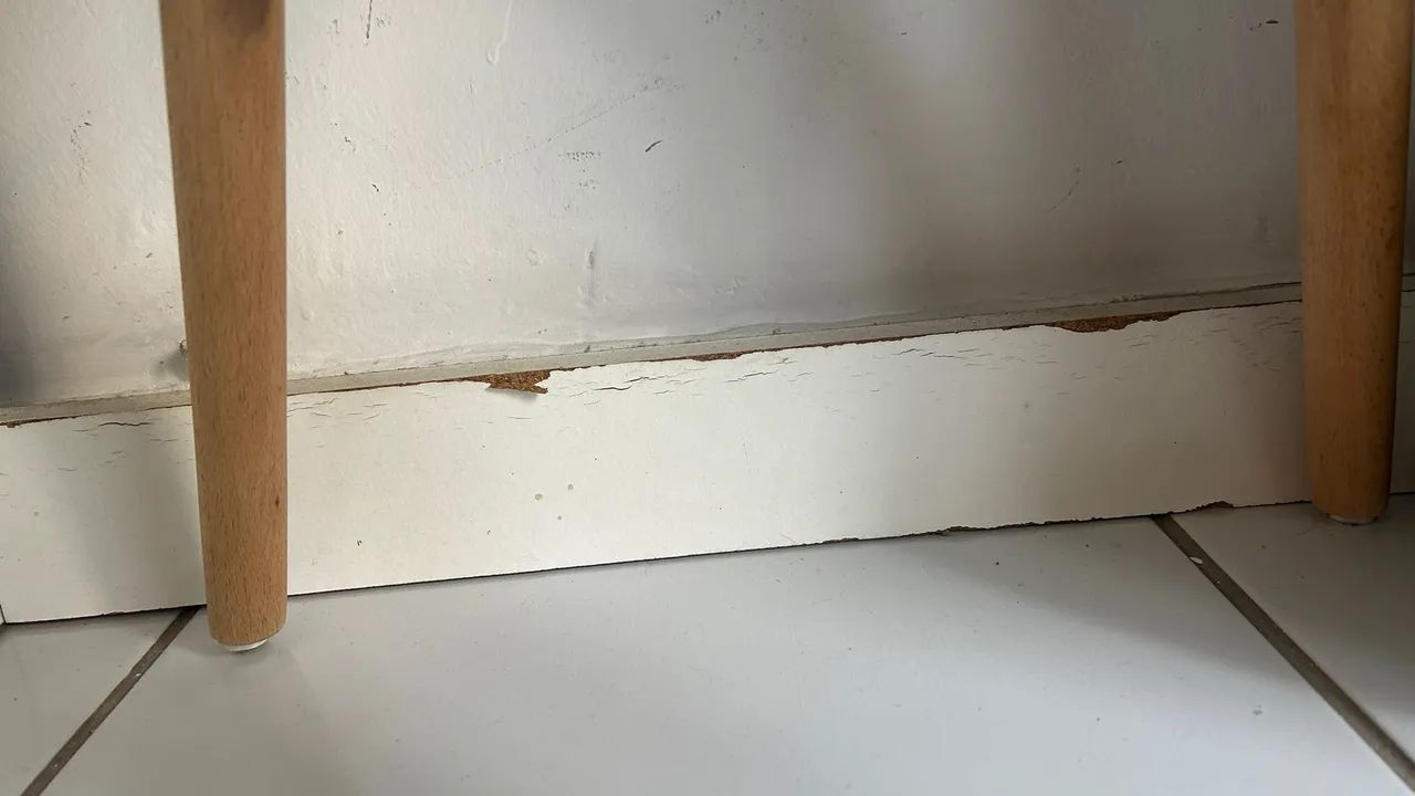 Vendo, penteadeira com algumas marcas de uso.  - Foto 3