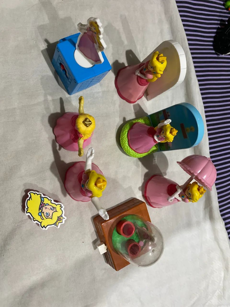 Princesa peach miniaturas super mario Mc Donalds kit - Foto 4