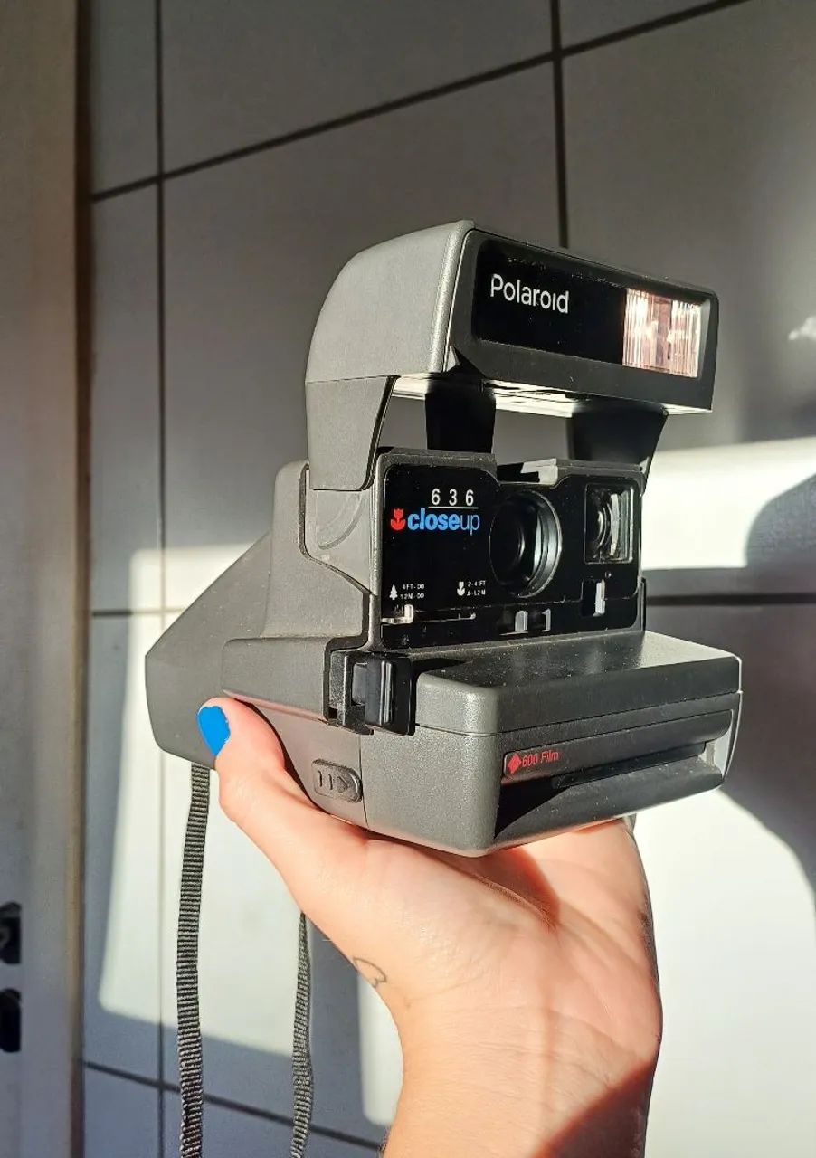 Câmera Polaroid 636 CloseUp 
