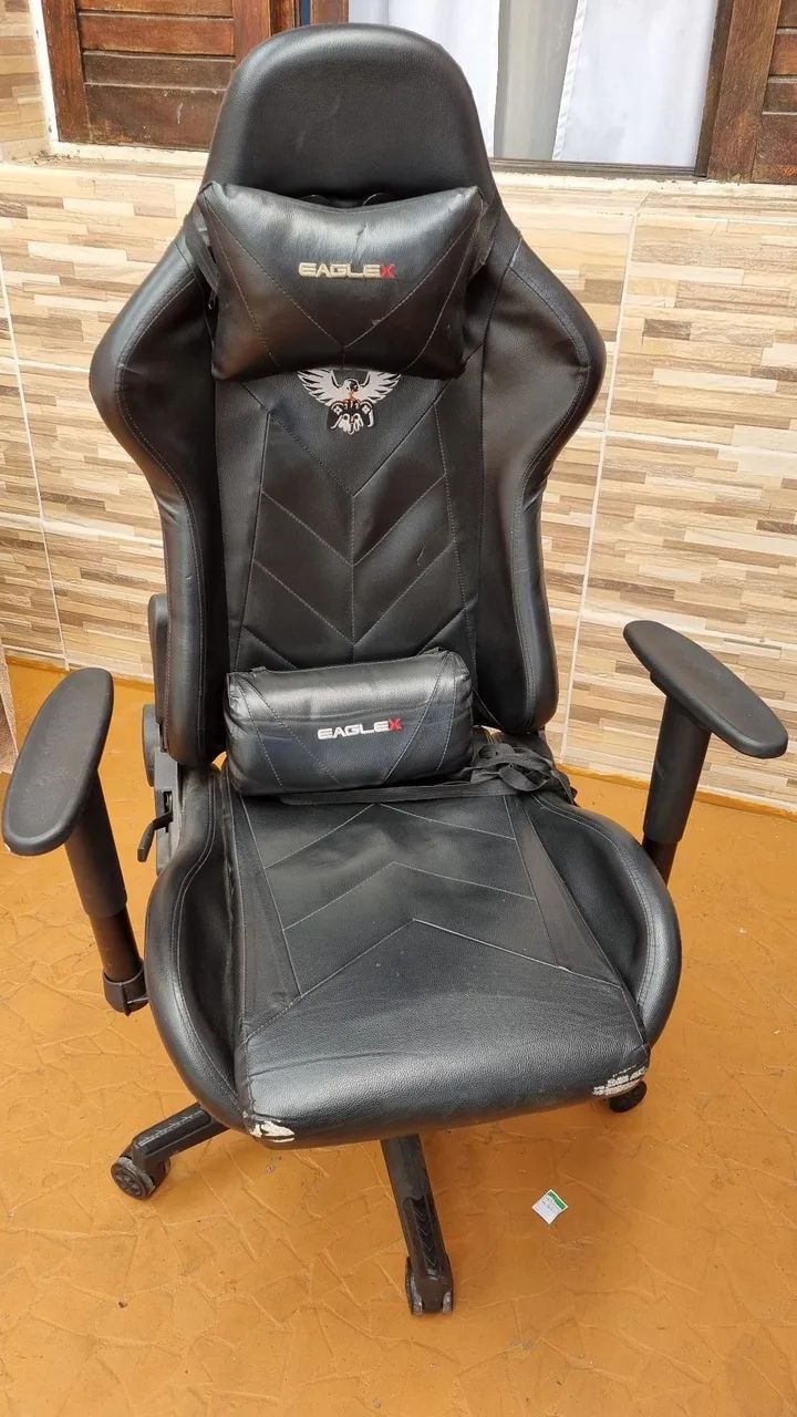Cadeira Gamer EagleX Pro Preta