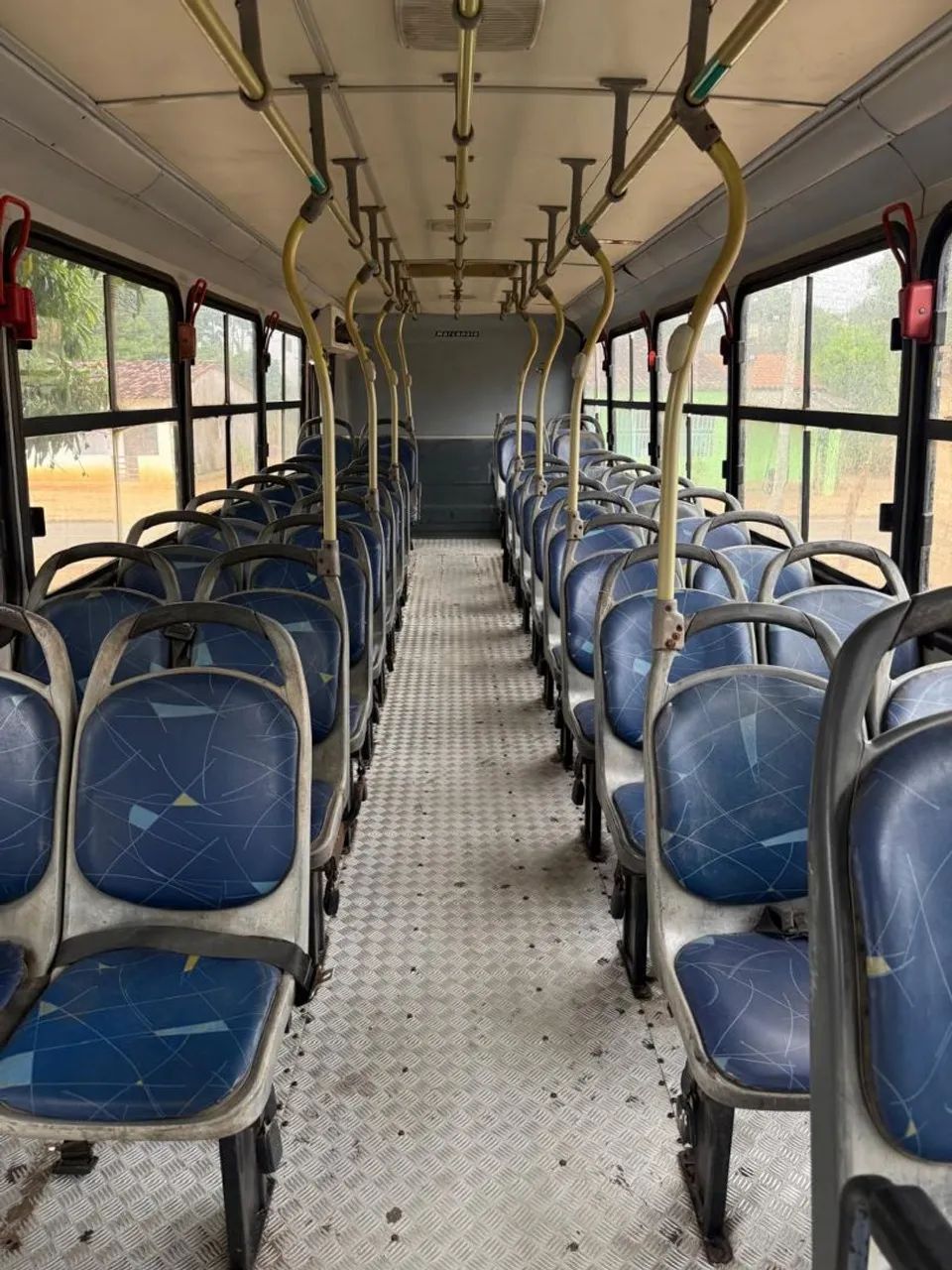 Ônibus de procedência  - Foto 4
