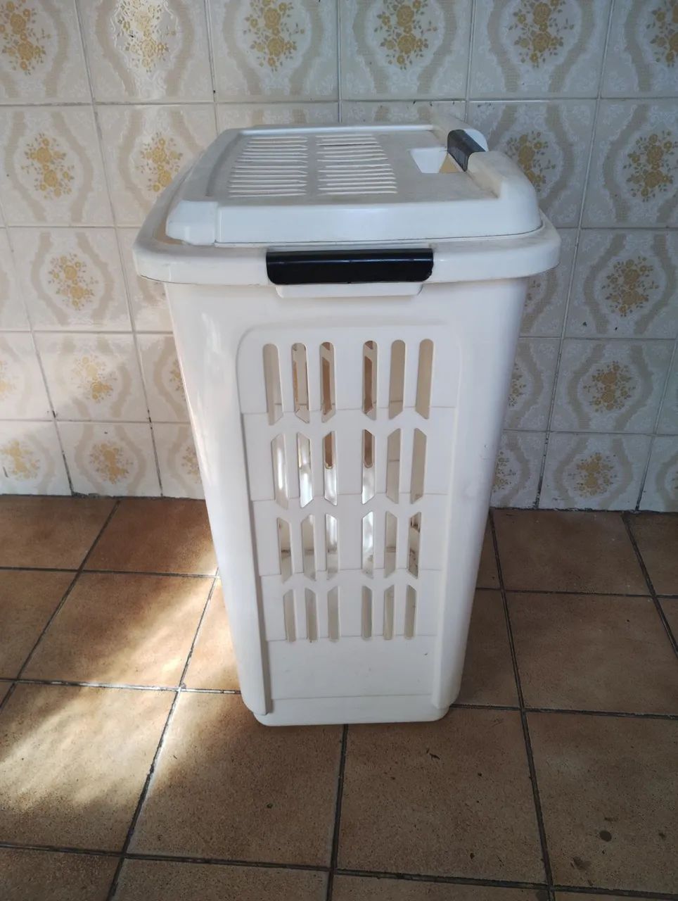 Cesto de roupa 