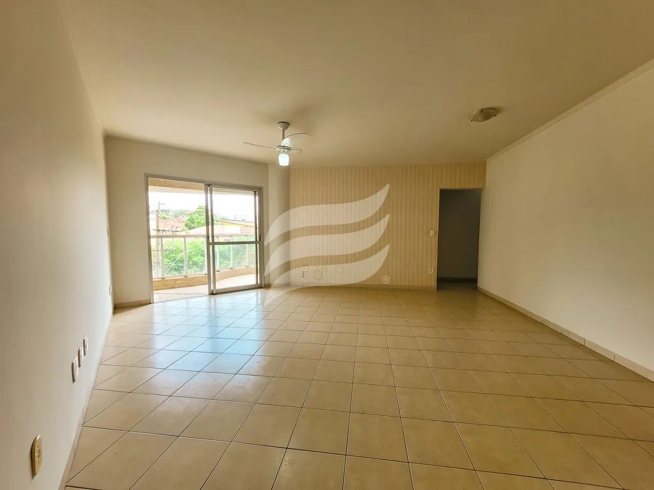 Edifício Imperial - Apartamento 03 quartos à venda próximo a avenida Pompeu de Toledo, Ara