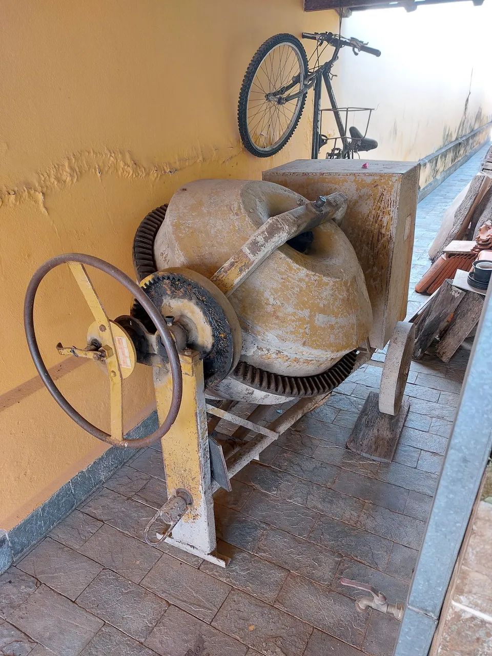 400-Liter Concrete Mixer - 110 W