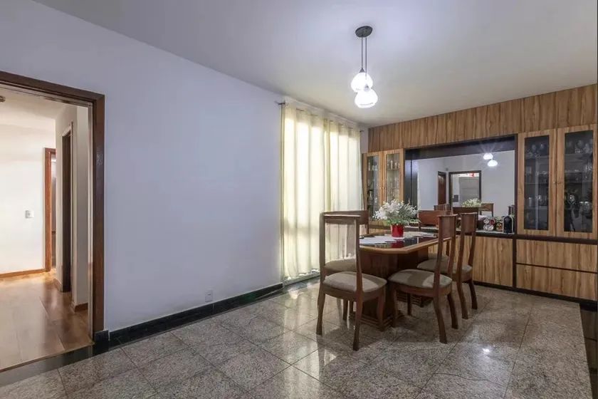 Casa à Venda - São Lucas, 4 Quartos, 286 m2